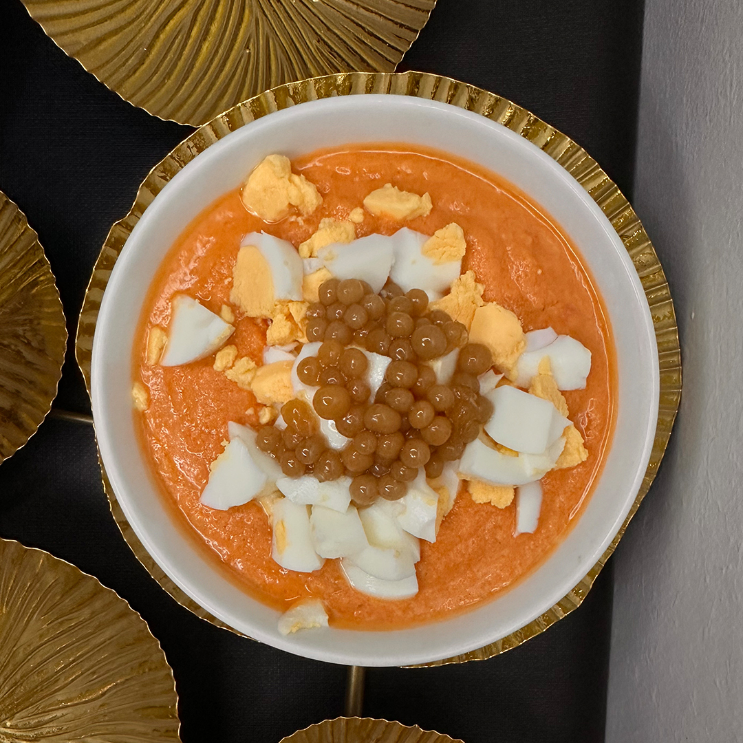 Salmorejo con perlas de Jamón